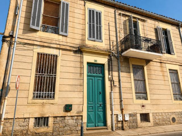 Quartier Hoch appartement 43 m 3 pièces 1er dernier etage