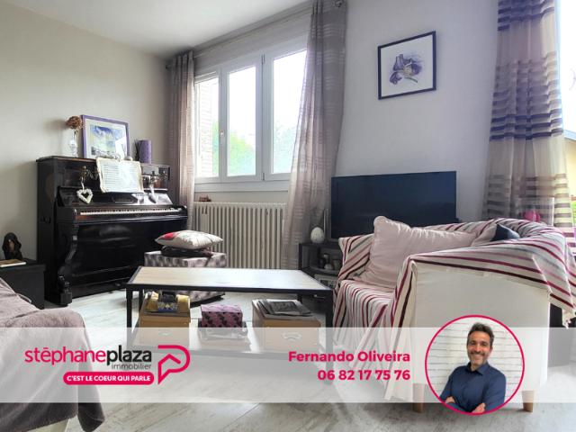 Quartier 'Jean Michel', Appartement 3 chambres, garage et balcon belle exposition