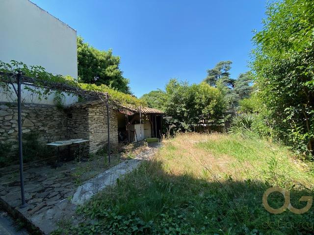 Quartier jean Bouin: Maison de 145m2 avec jardin de 100m2 qui est constituée de deux appartements