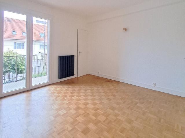 Quartier Péjoces – Auxonne – Proche commerces – T3 avec balcon et parking