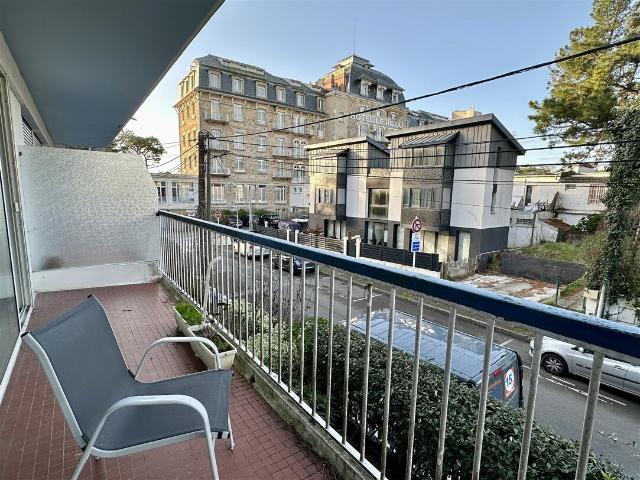 QUARTIER ROYAL, LUMINEUX T2