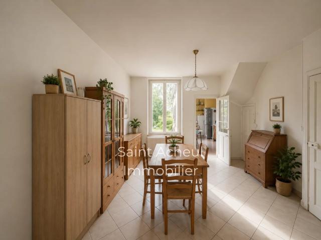 Quartier Saint Acheul / Maison avec double garage et jardin