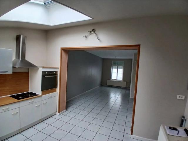 Quartier Saint Acheul / Maison élevée sur Cave / Jardin