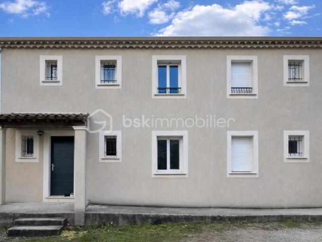 ? Quartier Saint Pierre – Trés jolie maison mitoyenne 3 chambres