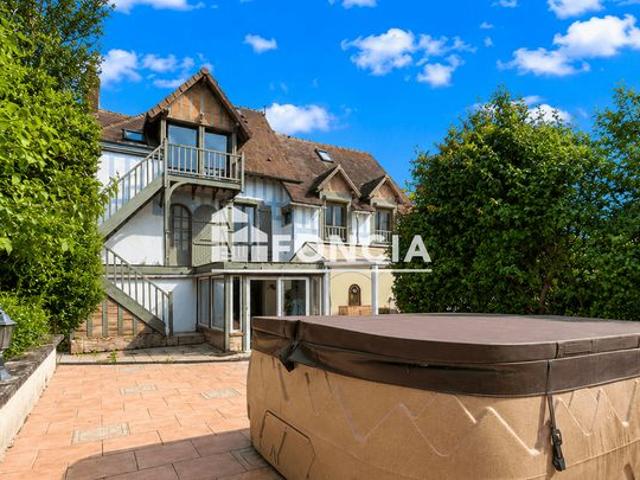 Quasiment en bord de mer, très belle maison de 182 m² à BLONVILLE SUR MER sur un terrain de 1250 m²