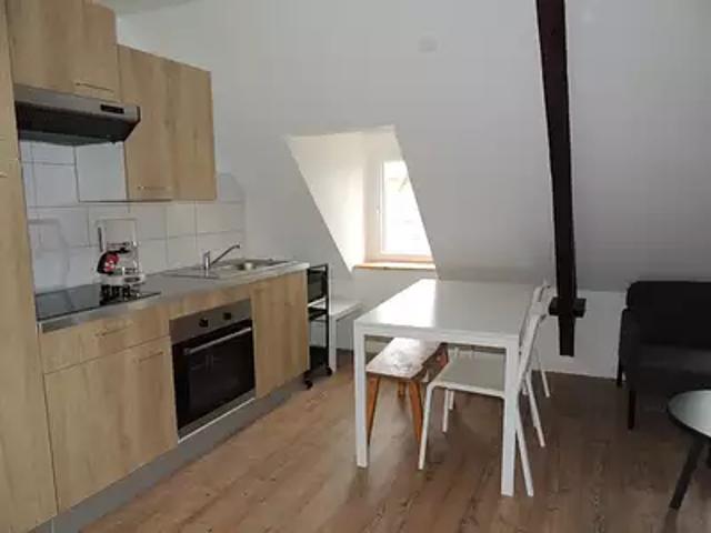 Quettehou 50630 Location appartement 2 pièces t2 au dernier étage cave