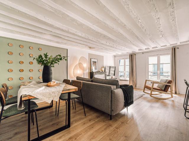 Quetzal 1 room at Archives 3 Arr., Paris Amsterdam Apartments for Rent