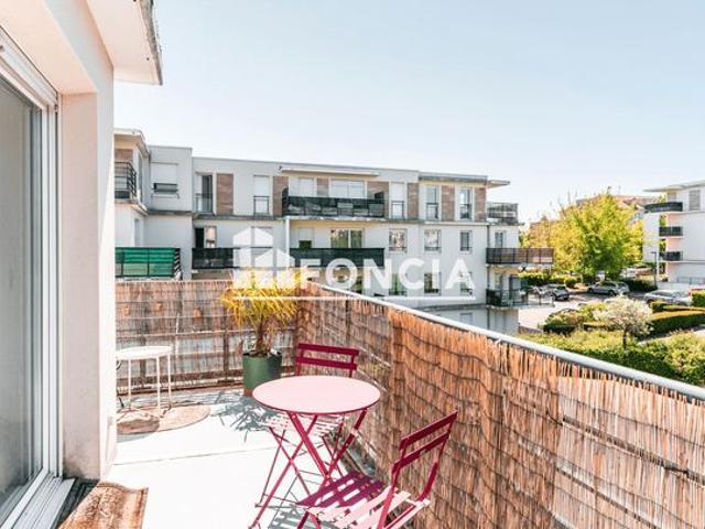 Queuleu – Appartement 3 pièces avec terrasse, vue dégagée et parking sous sol