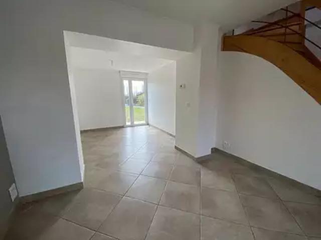 Quéant 62860 Location maison 4 pièces t4 au dernier étage