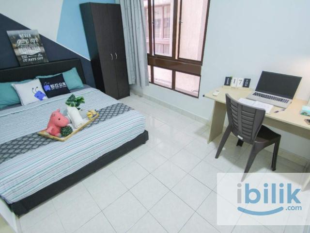 Queen Bed Medium Room with AC & Window
