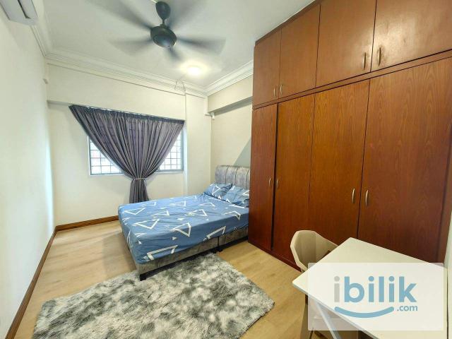 Queen Bedroom Full Furnish at Awana Puri ️ Walk to MRT | Free WiFi & Water & Common Area Electric
