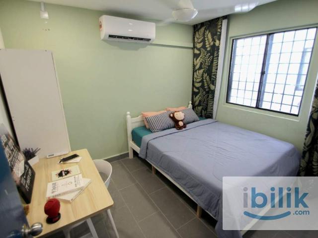 Queen Bedroom with Aircond @ Kenanga Point, Pudu near to Bukit Bintang, LRT & Monorail