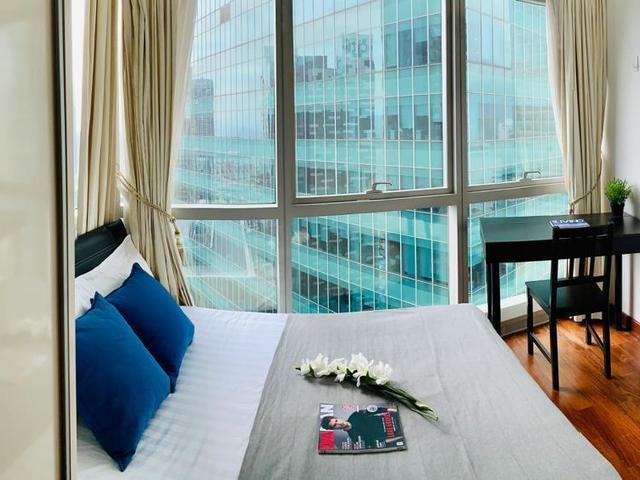 Queen Common room Downtown/Marina bay