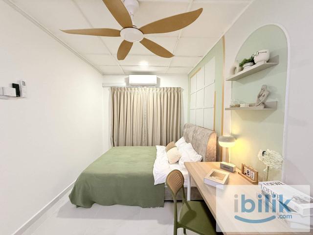 Queen room | bandar seri putra kajang | driving distance to ukm | fully furnished