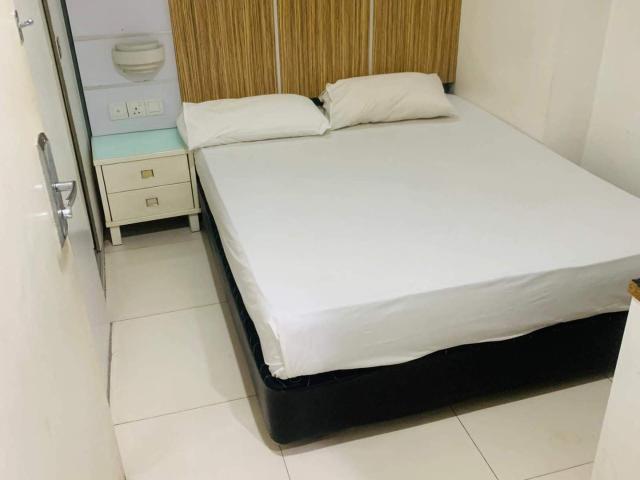 Queen Room with Attached Bathroom Long Term Rental – Best View Hotel Kota Damansara