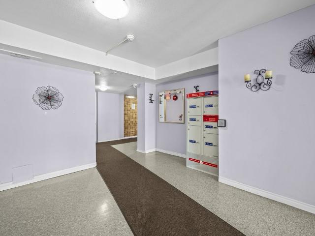 Queenston Apartments 1 Bedroom Apartment for Rent at 945 Queenston Rd, Hamilton, ON L8G 1B8 Riverdale East