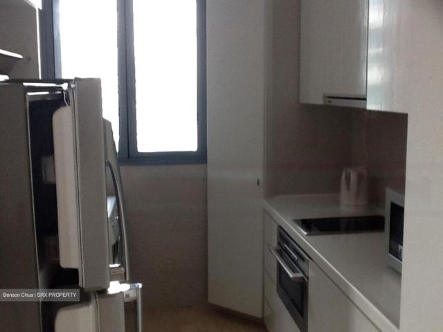 Queensway D10, Condominium