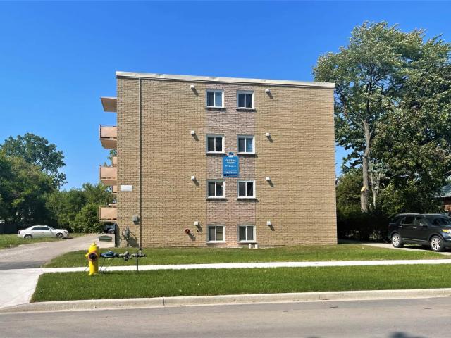 Queens Court Apartments One Bedroom Apartment [object Promise] for Rent