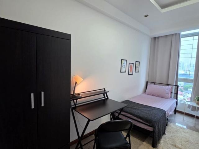 Queens D3, Condominium