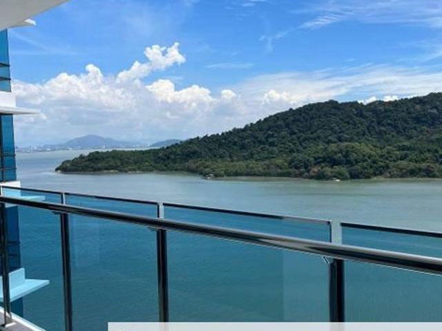 Queens Residences @ Queens Waterfront