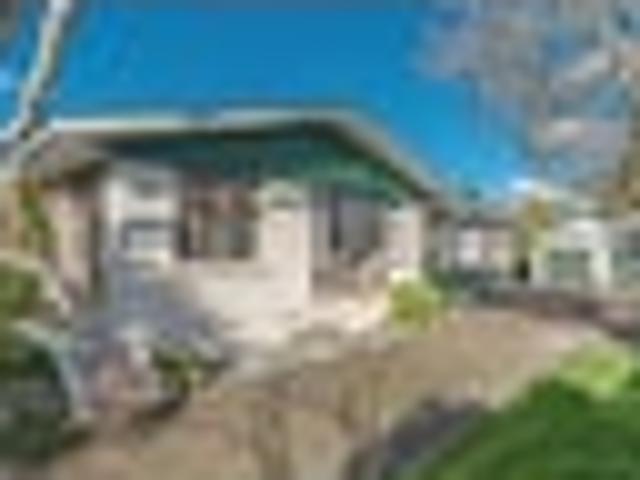 Queenwood, 5 bedrooms, $830 pw