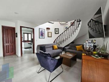 Querétaro Centro | Moderna casa en VENTA en Bosques del Acueducto