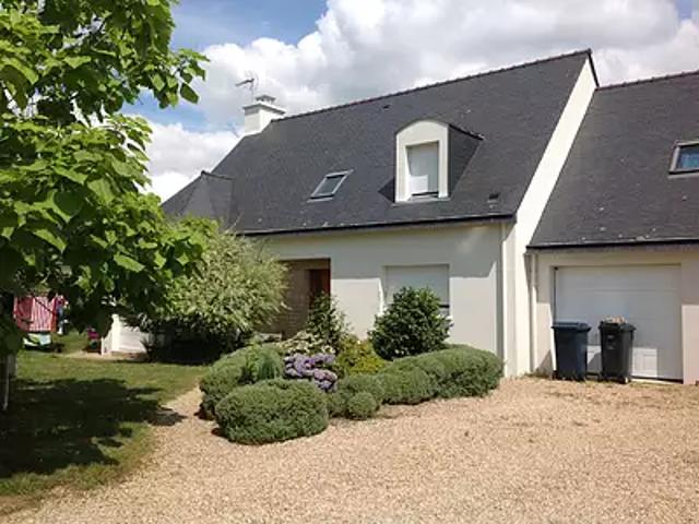 Questembert 56230 Location maison 7 pièces t7 au dernier étage