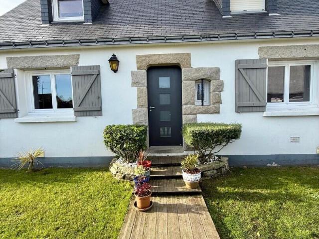 QUIBERON MAISON DE PAYS AVEC JARDIN PAYSAGÉ CÔTÉ BAIE