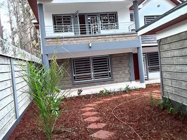 Quick Sale! Stunning 4 Bed + DSQ Villa for sale in Athi River at Kes 17M!
