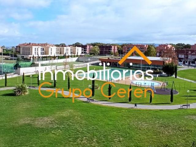 ¿Quieres construir la casa de tus sueños en un entorno único? Vente a vivir a Cirueña y descubre esta parcela urbana, totalmente urbanizada