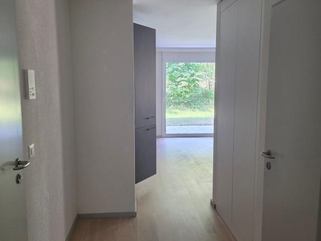Quiet 4.5 room apartment with garden on the ground floor, Baden Amsterdam Apartments for Rent