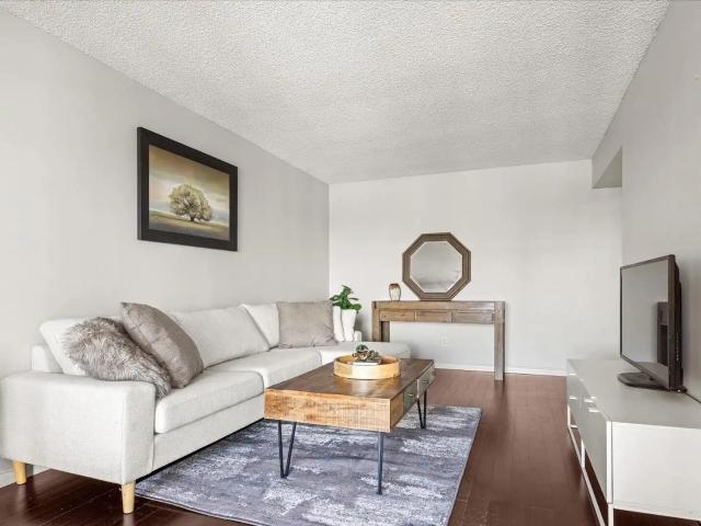 Quiet 2 Bedroom Apartment utilities included
