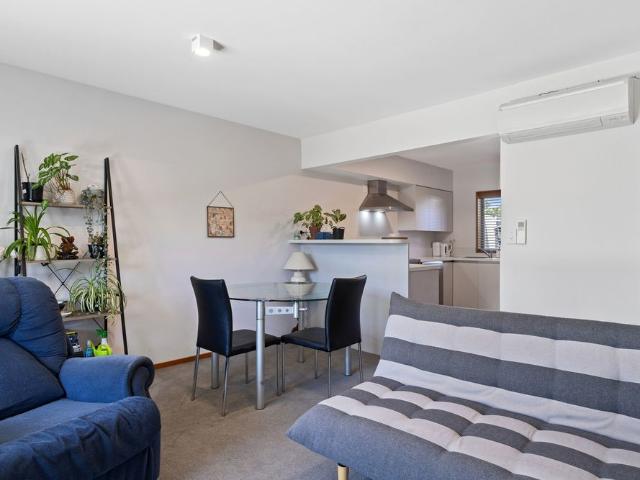 Quiet 2 Bedroom in Riccarton Close to Hagley Park