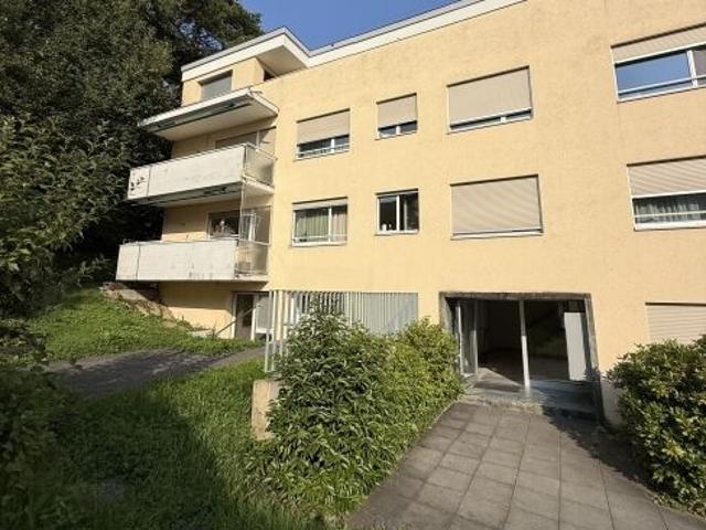 Quiet 3.5 room apartment in a prime location: urban living meets natural idyll