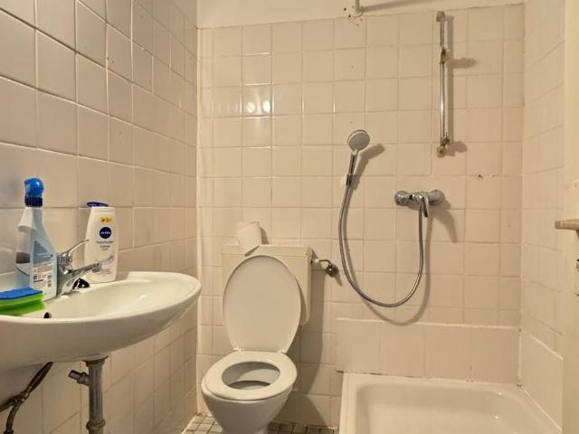 Quiet and cozy home in Neukölln, Berlin Amsterdam Apartments for Rent