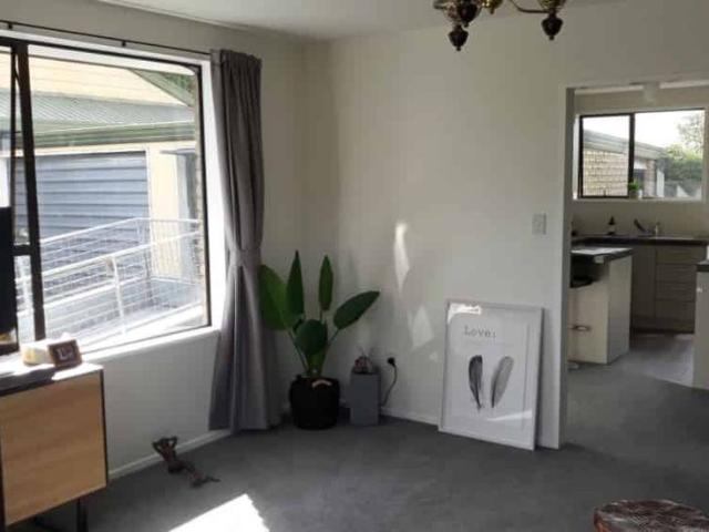 Quiet and conveniant living!