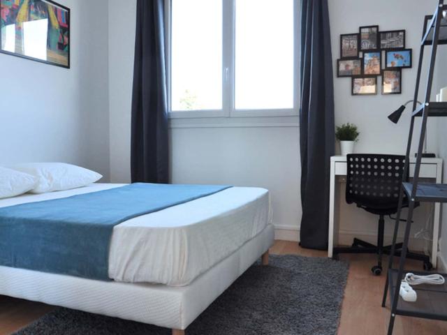 Quiet and bright bedroom 13m² NT4