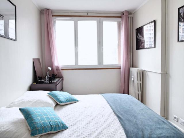 Quiet and bright room 13m² PA17