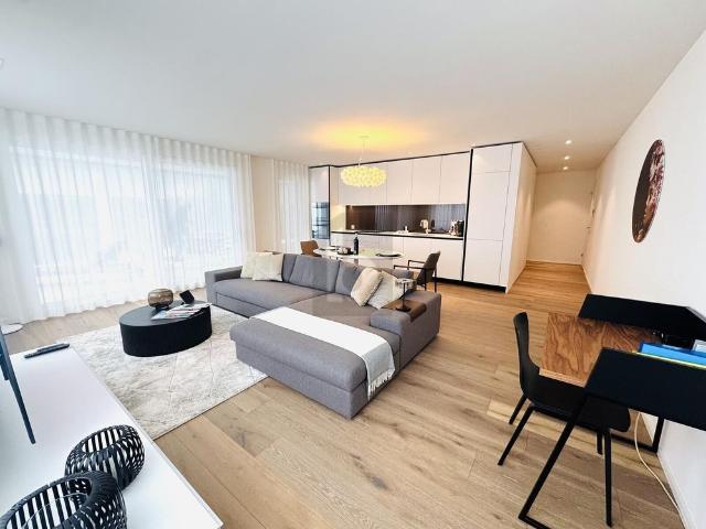 QUIET AND MODERN ROOMS