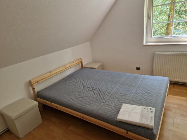 Quiet & awesome flat located in Kladow near Golf Course,3 bus lines and the forest
