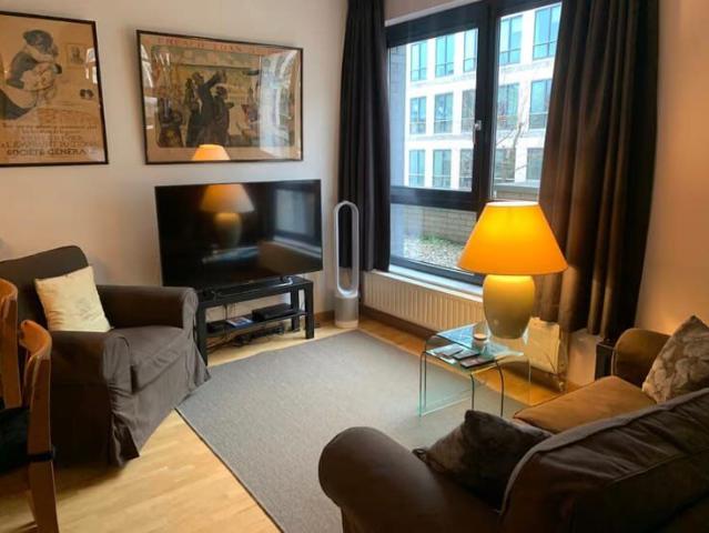 Quiet cosy studio in Ixelles, 3 6 months lease