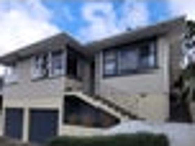 Quiet Cul de Sac Comfort in a Great Location!
