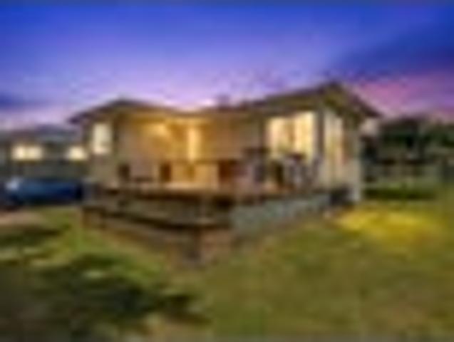 Quiet Cul de Sac, 600m² Freehold Opportunity!