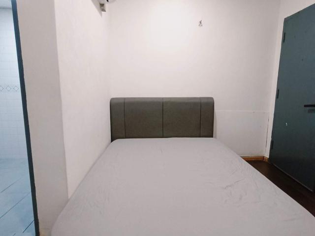 Quiet Environment with Comfortable Shared Facilities