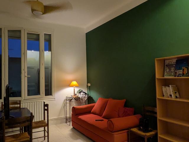 Quiet Marseille 2 bedroom apartment