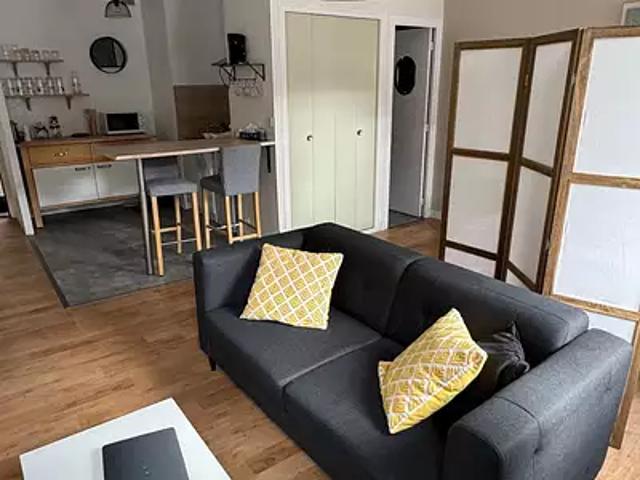 Quimper 29000 Location appartement 1 pièce t1 au dernier étage