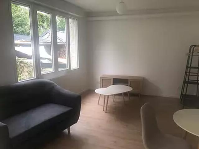 Quimper 29000 Location appartement 1 pièce t1 au dernier étage