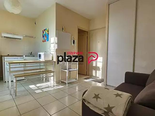 Quimper 29000 Location appartement 2 pièces t2 au dernier étage cave