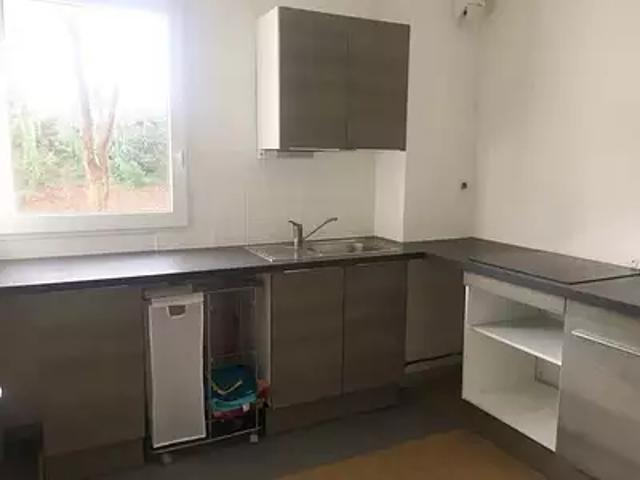 Quimper 29000 Location appartement 3 pièces t3 au dernier étage parking