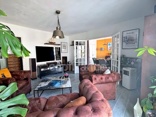 Quimper 29 Grand T3 lumineux de 78,21 m² – Ancien T4 avec 3. 78m² Quimper